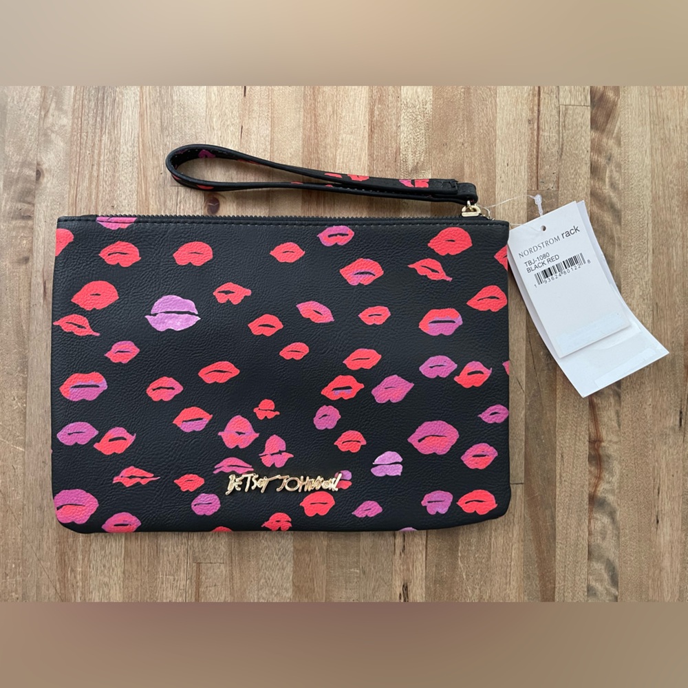 NEW Betsey Johnson Makeup Bag
